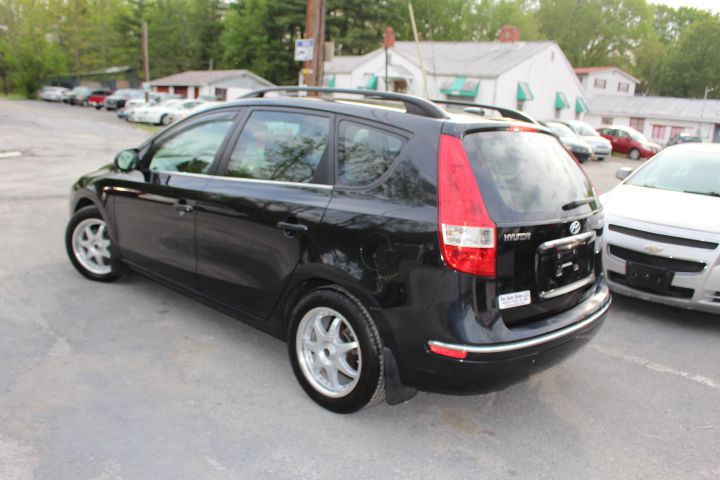 2010 Hyundai Elantra Image 5