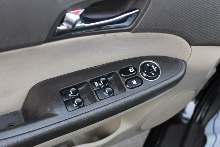 2010 Hyundai Elantra Image 18