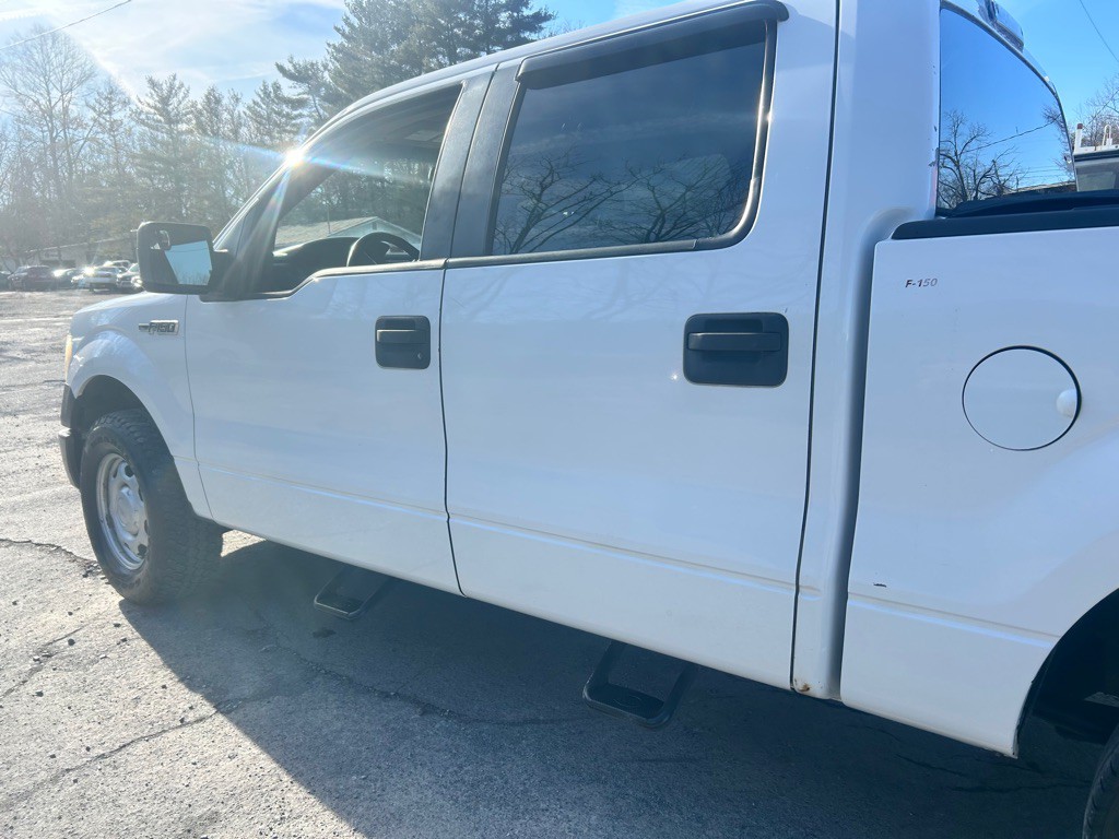 2011 Ford F-150 Image 4