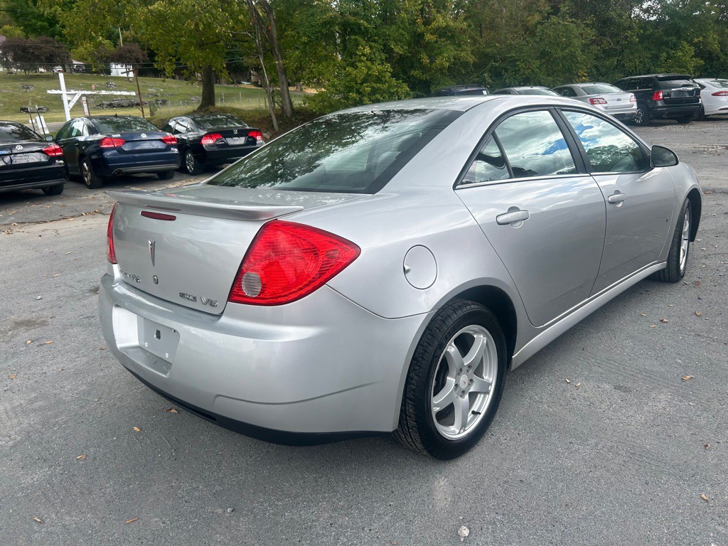 2009 Pontiac G6 Image 4