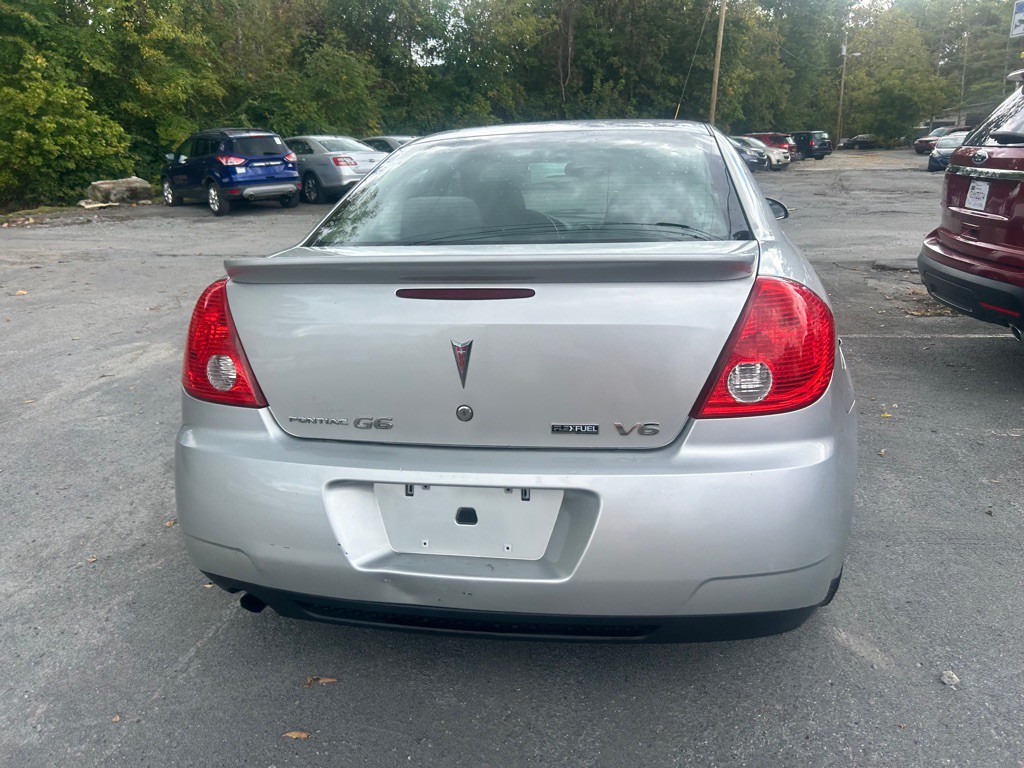 2009 Pontiac G6 Image 5