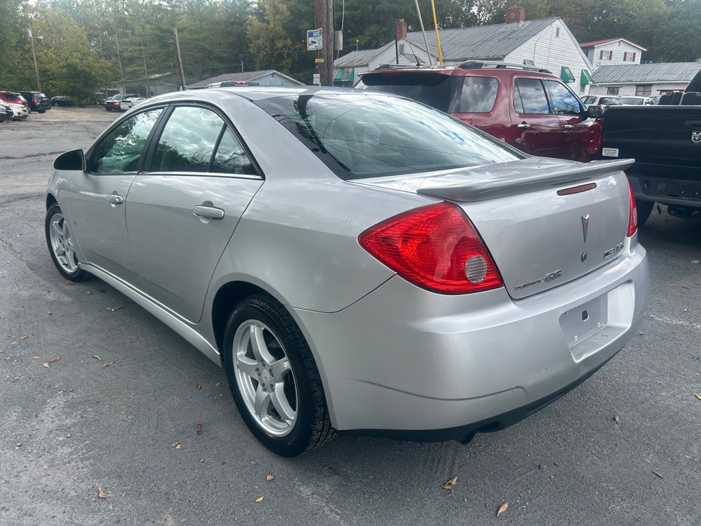 2009 Pontiac G6 Image 6