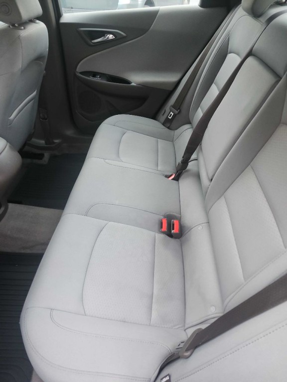 2017 Chevrolet Malibu Image 10