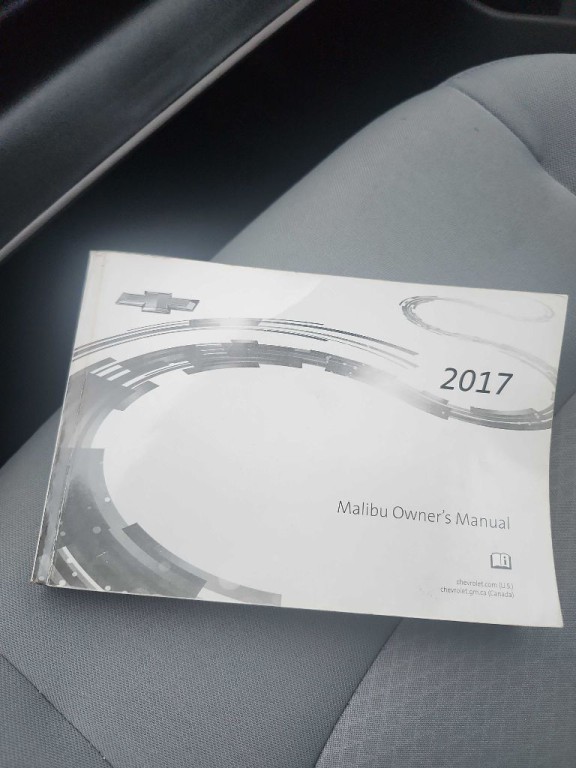 2017 Chevrolet Malibu Image 17