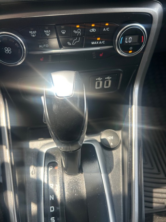 2019 Ford Econoline Image 11