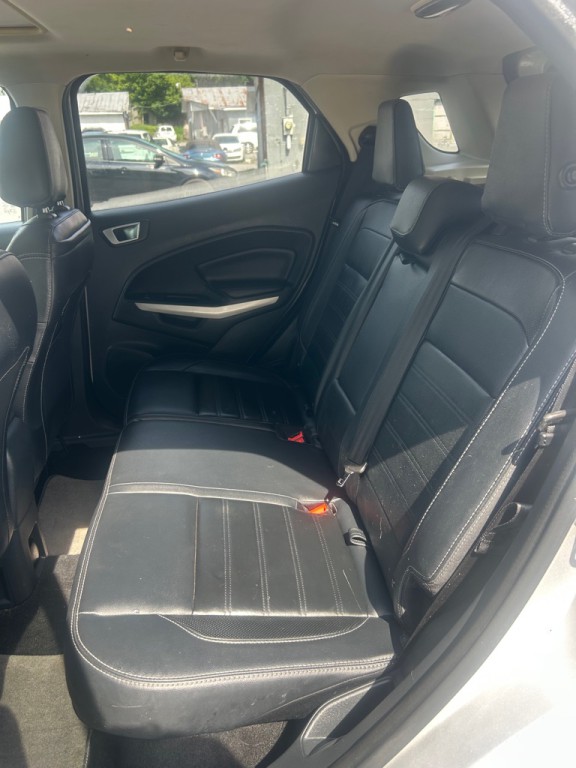 2019 Ford Econoline Image 8