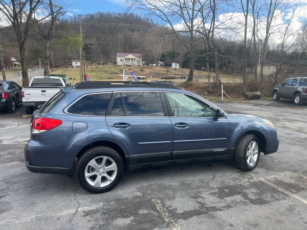 2013 Subaru Outback Image 3