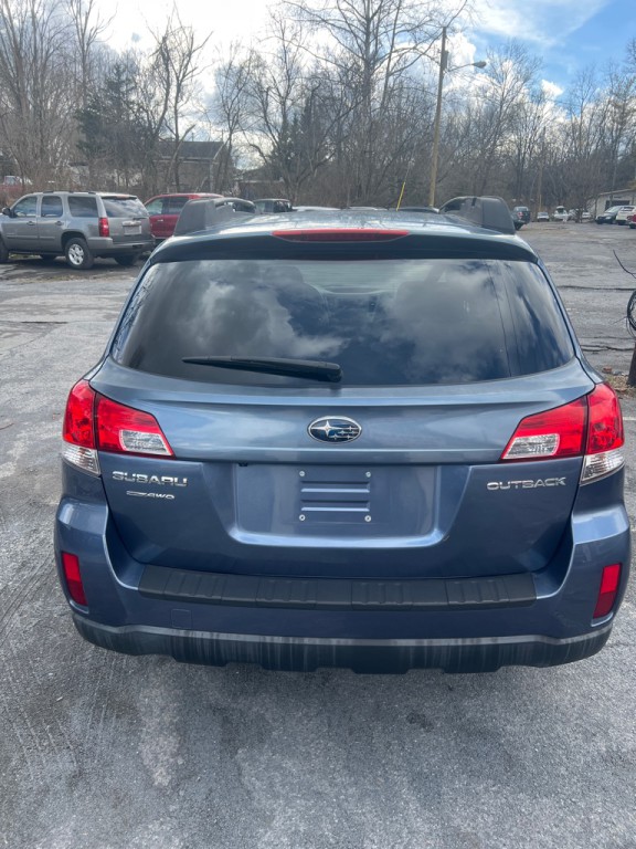 2013 Subaru Outback Image 4