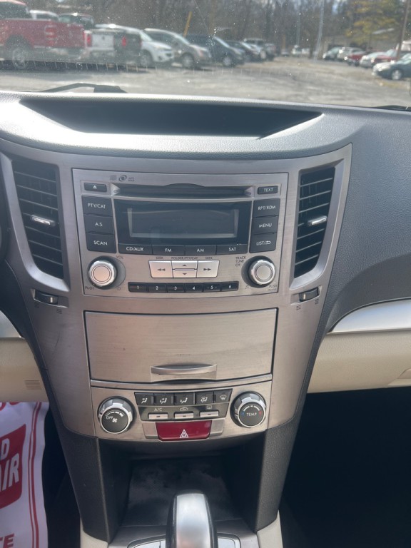 2013 Subaru Outback Image 13