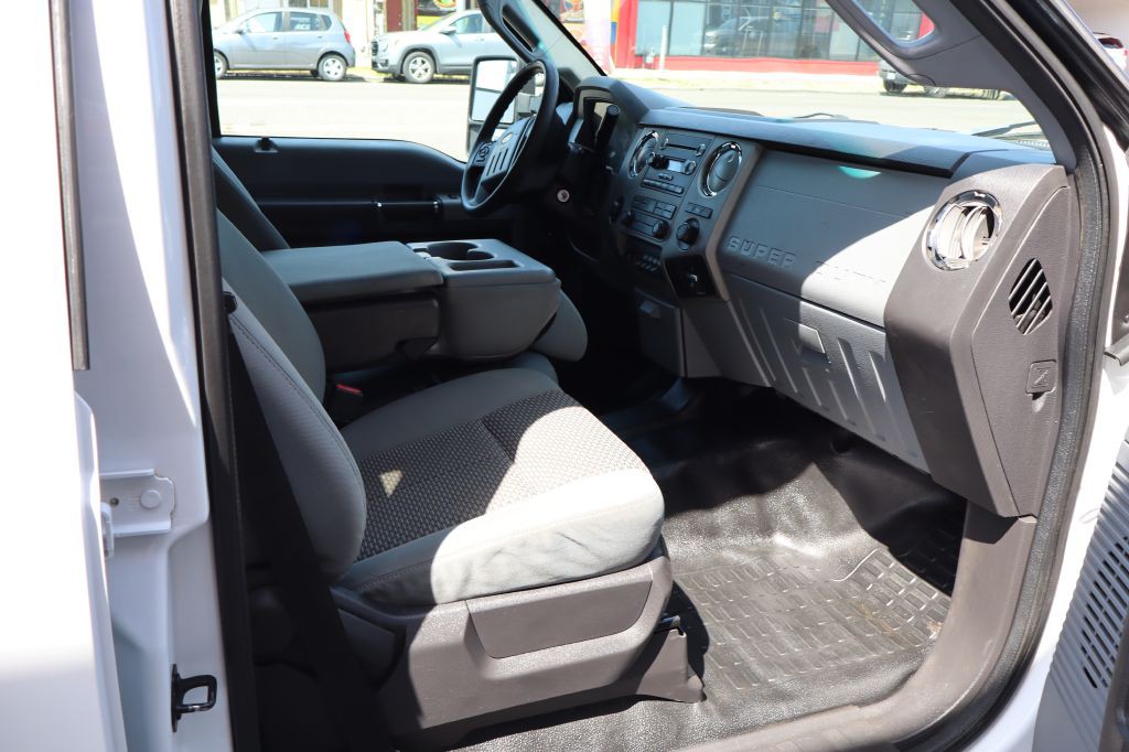 2013 Ford F-250 Image 13