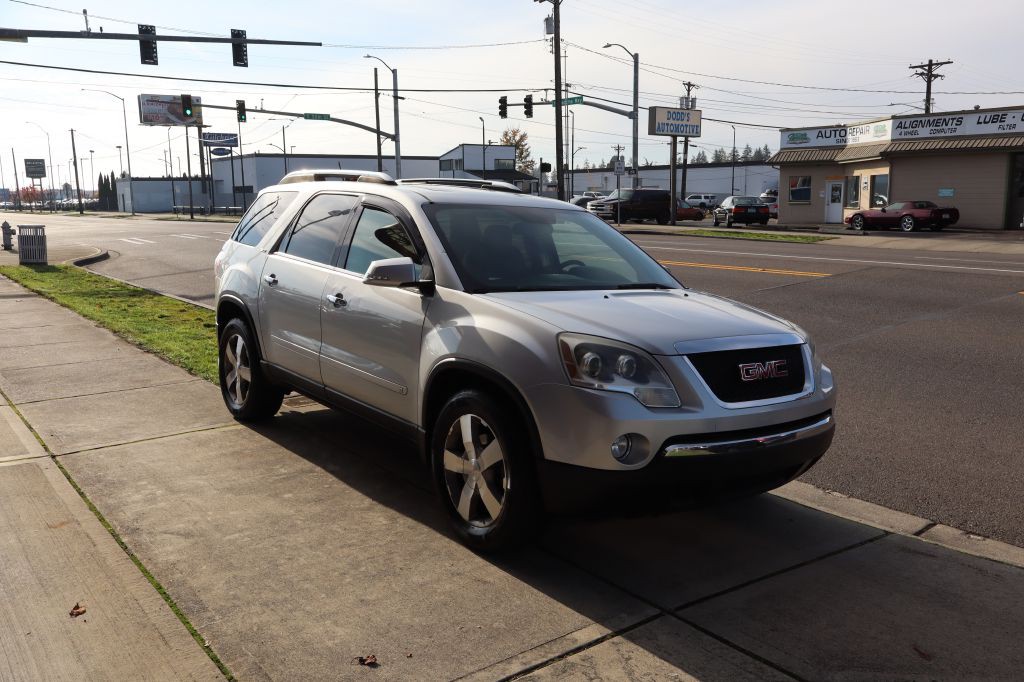 2009 GMC Acadia Image 4