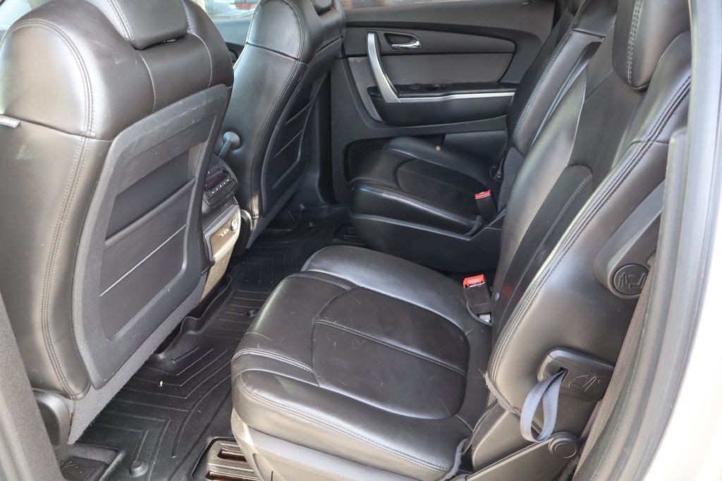 2009 GMC Acadia Image 10