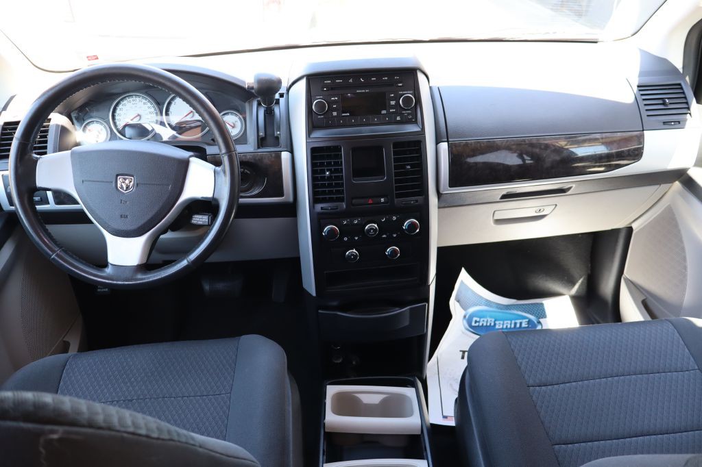 2010 Dodge Grand Caravan Image 10