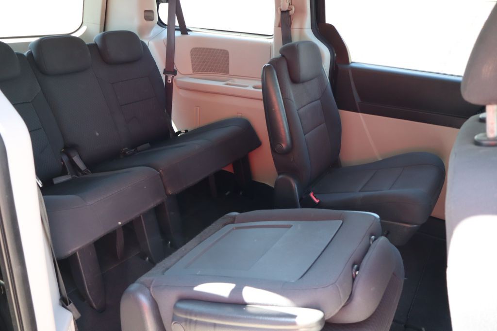 2010 Dodge Grand Caravan Image 12