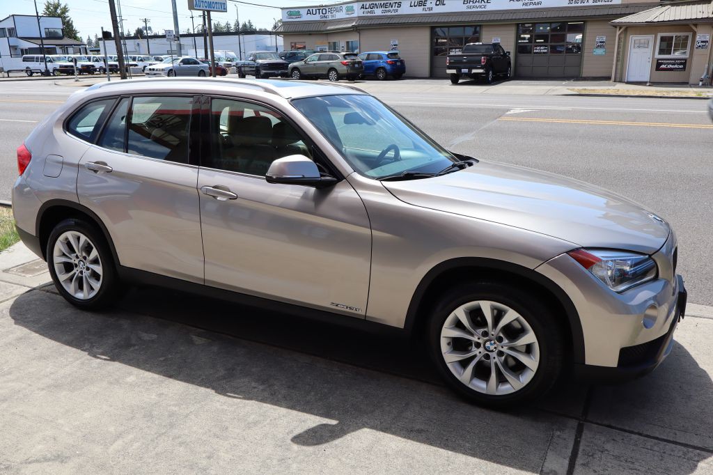 2013 BMW X1 Image 5