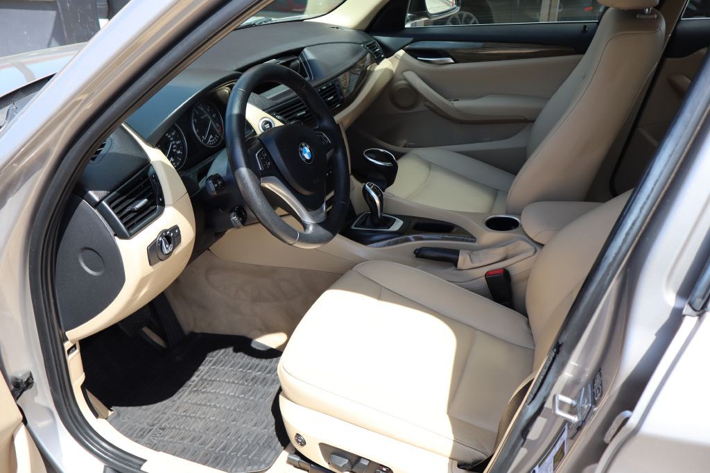 2013 BMW X1 Image 9
