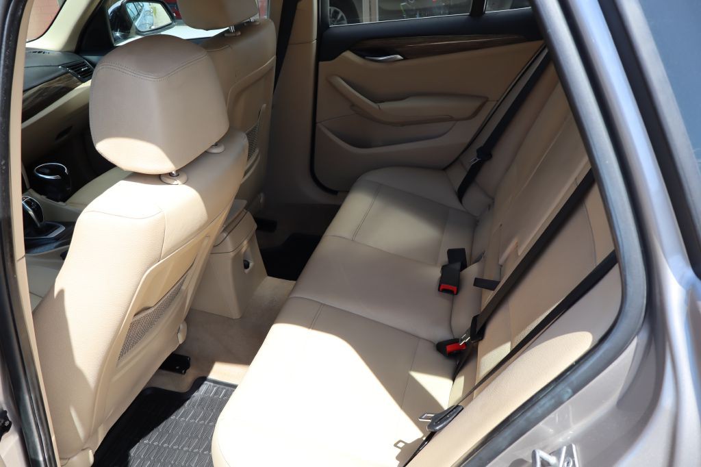 2013 BMW X1 Image 10