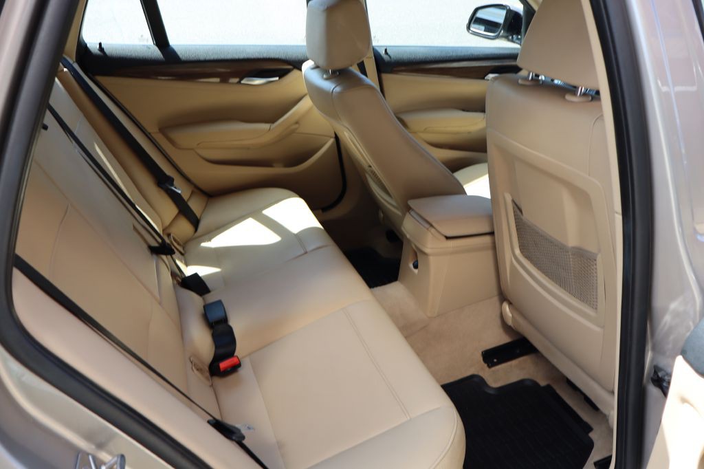 2013 BMW X1 Image 12