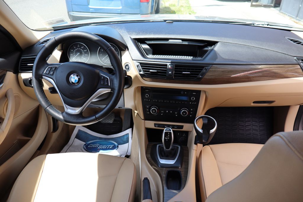 2013 BMW X1 Image 13
