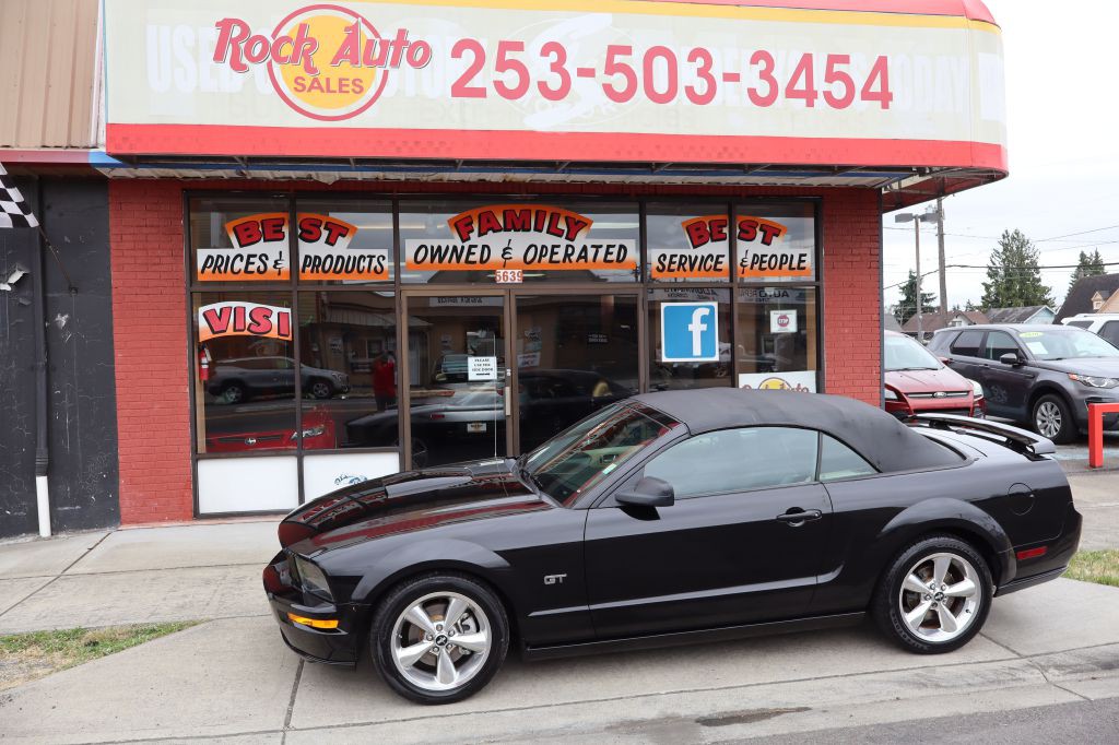 2007 Ford Mustang Image 2