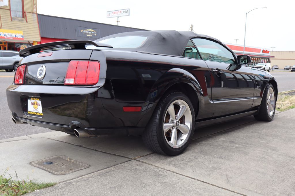 2007 Ford Mustang Image 7
