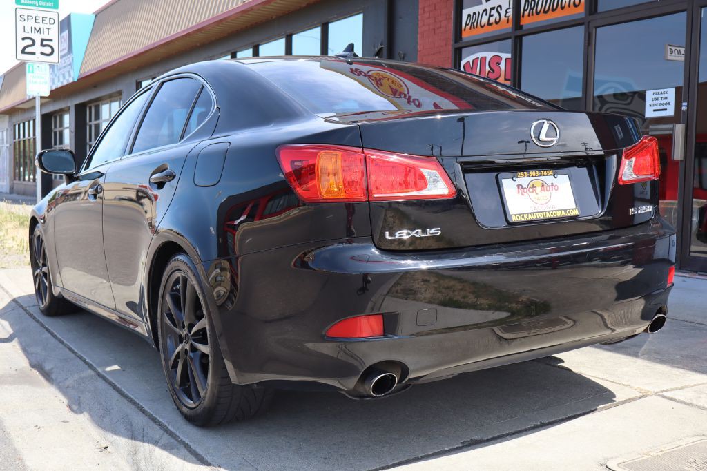 2009 Lexus IS Image 8