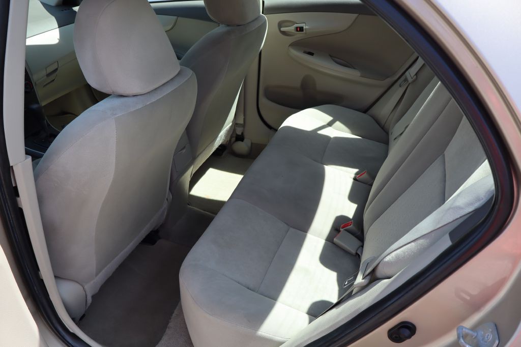 2009 Toyota Corolla Image 9