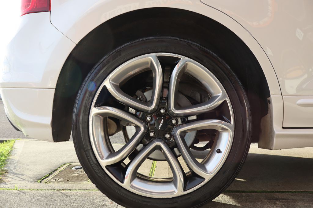 2014 Ford Edge Image 15