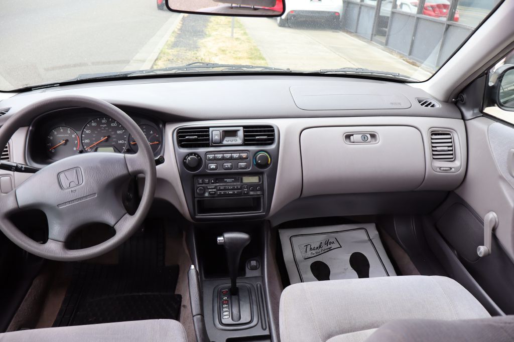 1999 Honda Accord Image 11