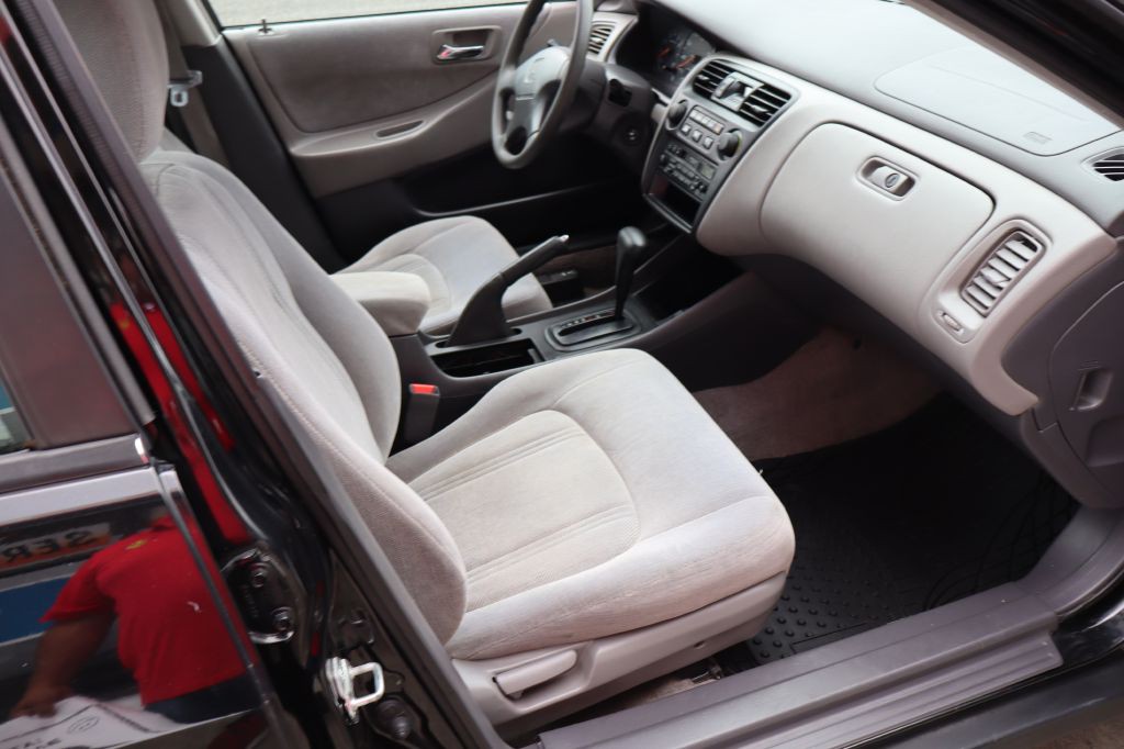 1999 Honda Accord Image 13