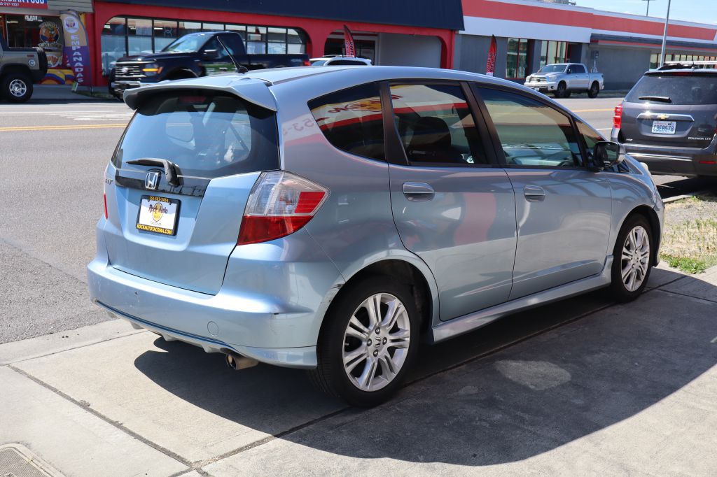 2011 Honda Fit Image 6