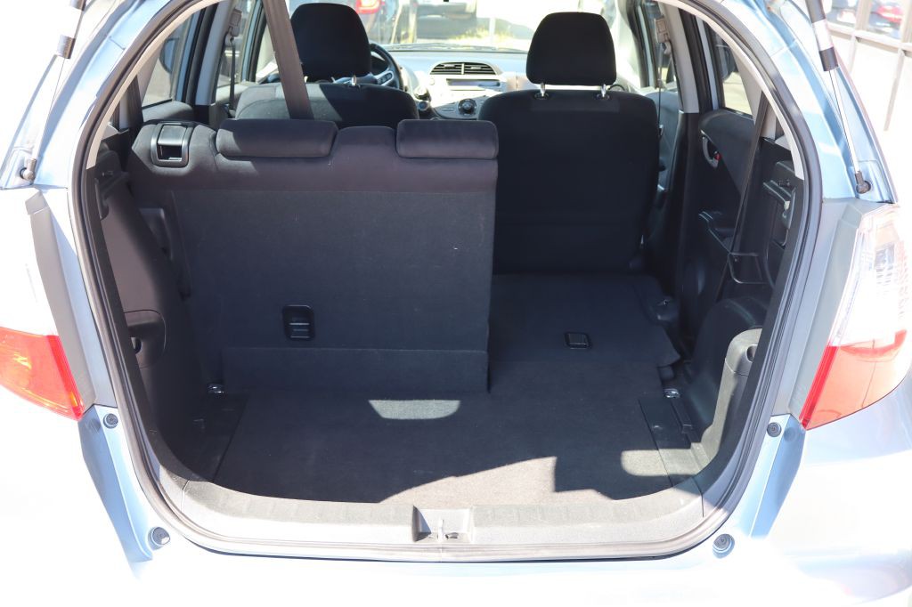 2011 Honda Fit Image 10