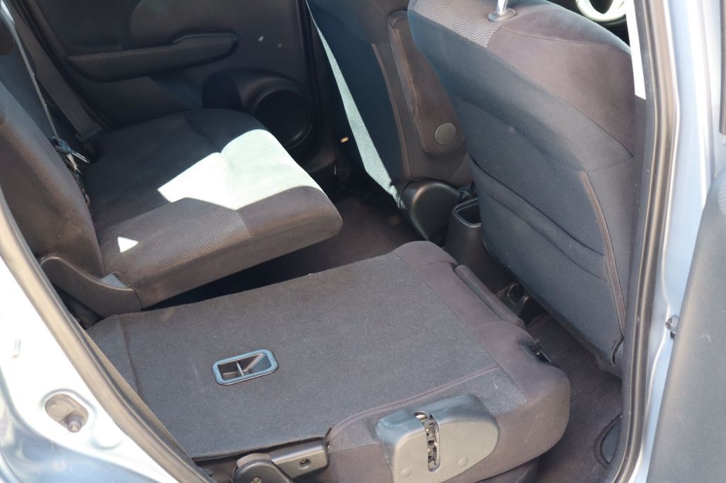 2011 Honda Fit Image 11