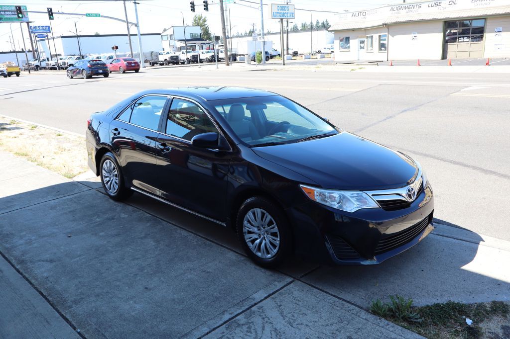 2012 Toyota Camry Image 4