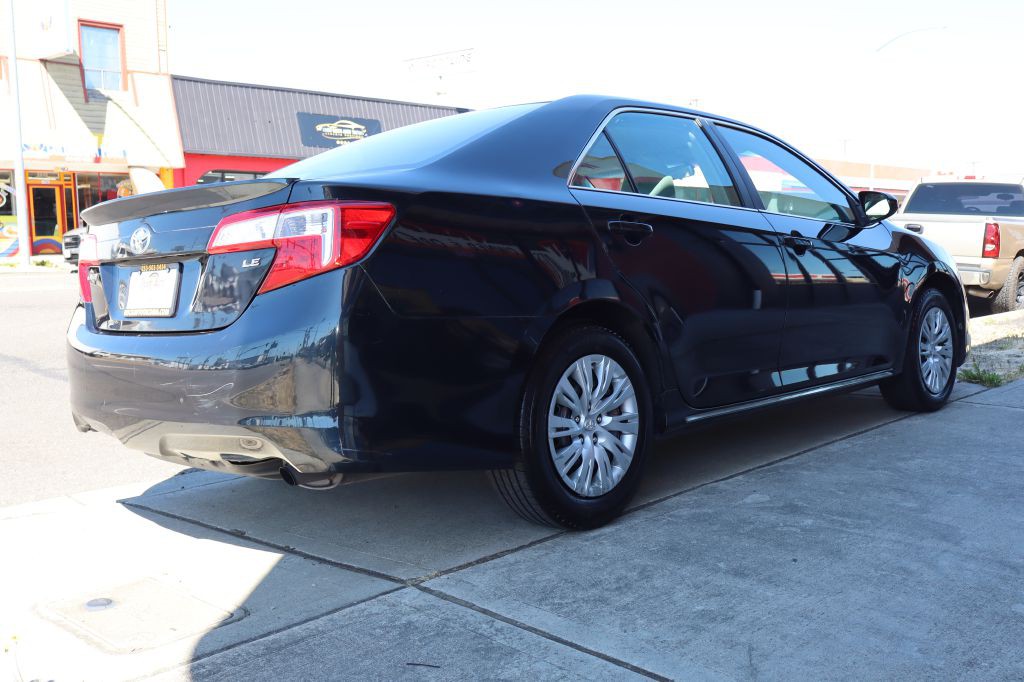 2012 Toyota Camry Image 6
