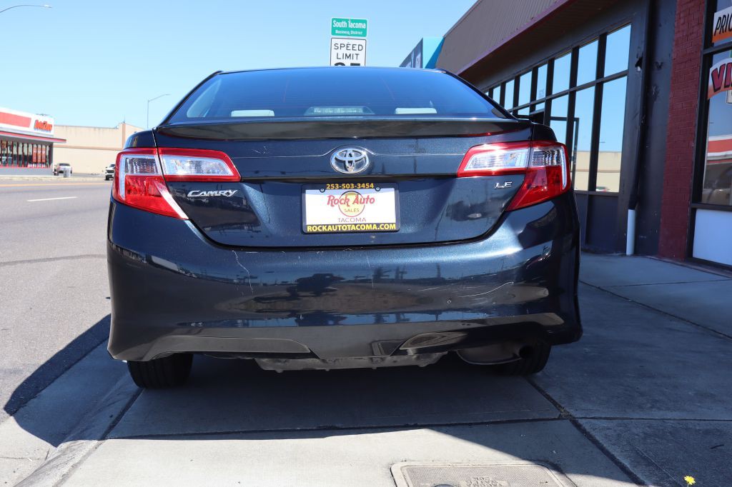 2012 Toyota Camry Image 7