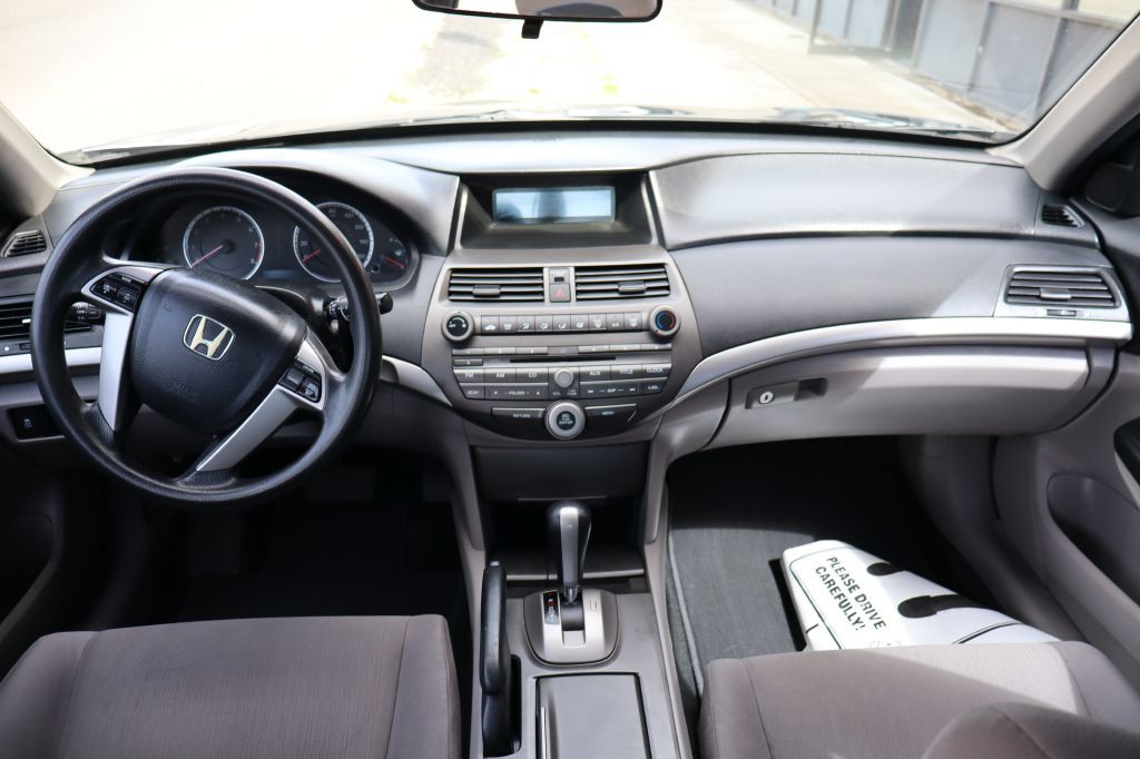 2012 Honda Accord Image 11