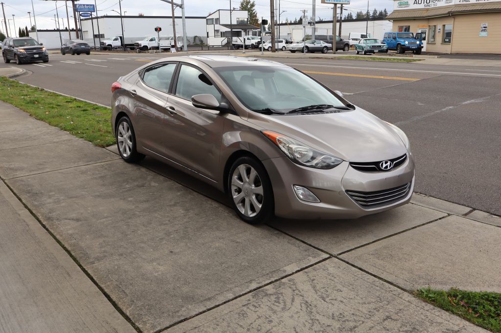 2013 Hyundai Elantra Image 4