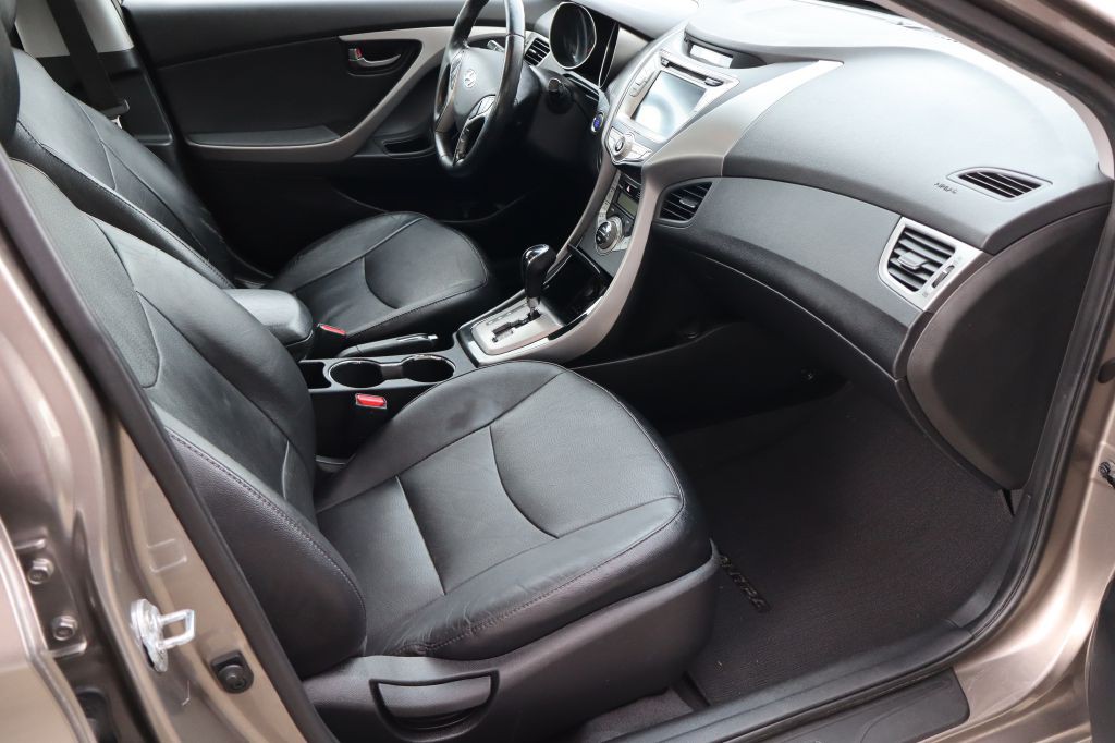 2013 Hyundai Elantra Image 13