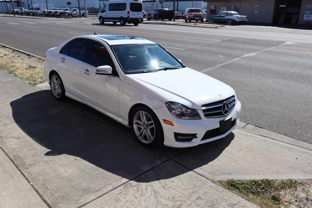 2014 Mercedes-Benz C-Class Image 4