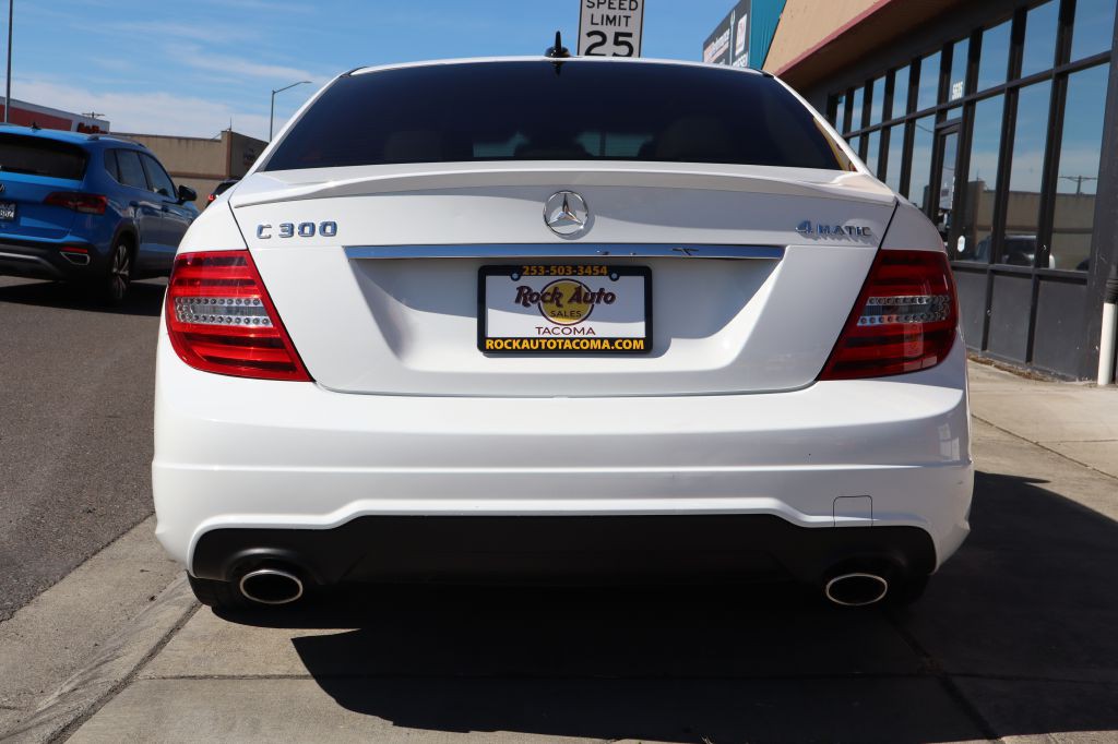 2014 Mercedes-Benz C-Class Image 7