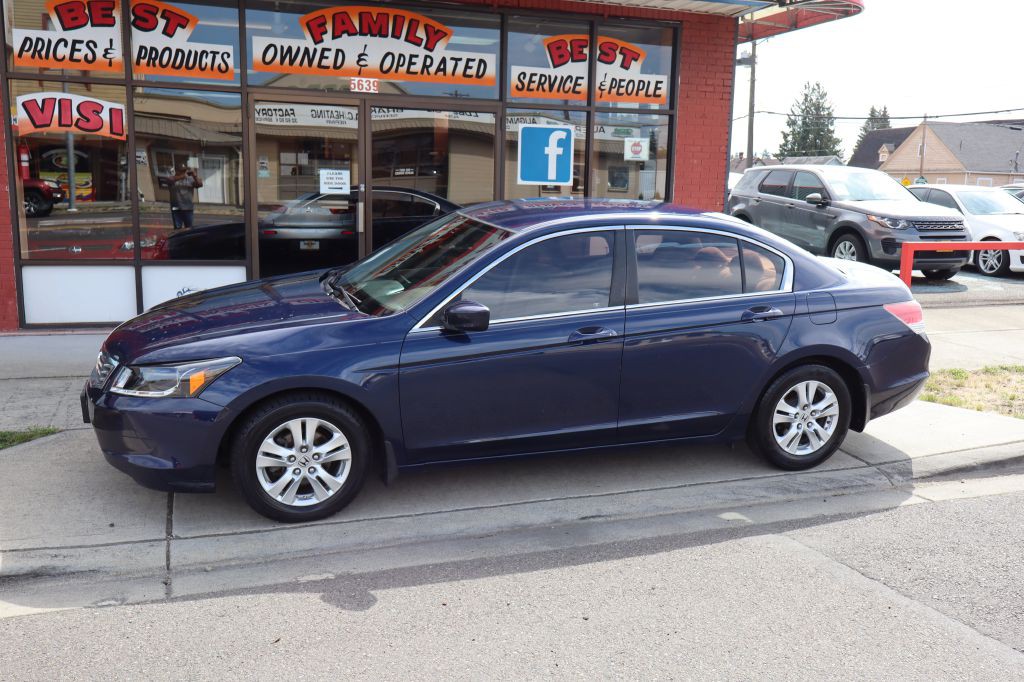 2010 Honda Accord Image 2