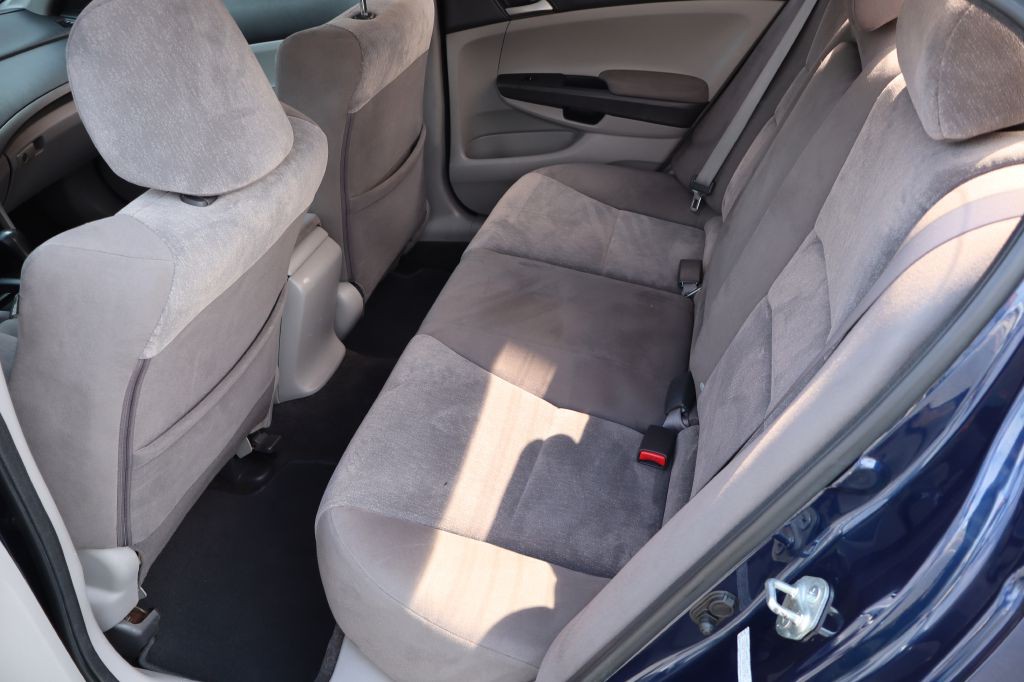 2010 Honda Accord Image 10