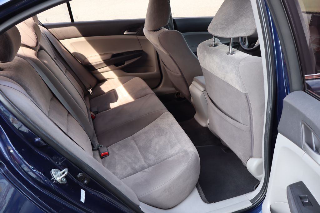 2010 Honda Accord Image 12