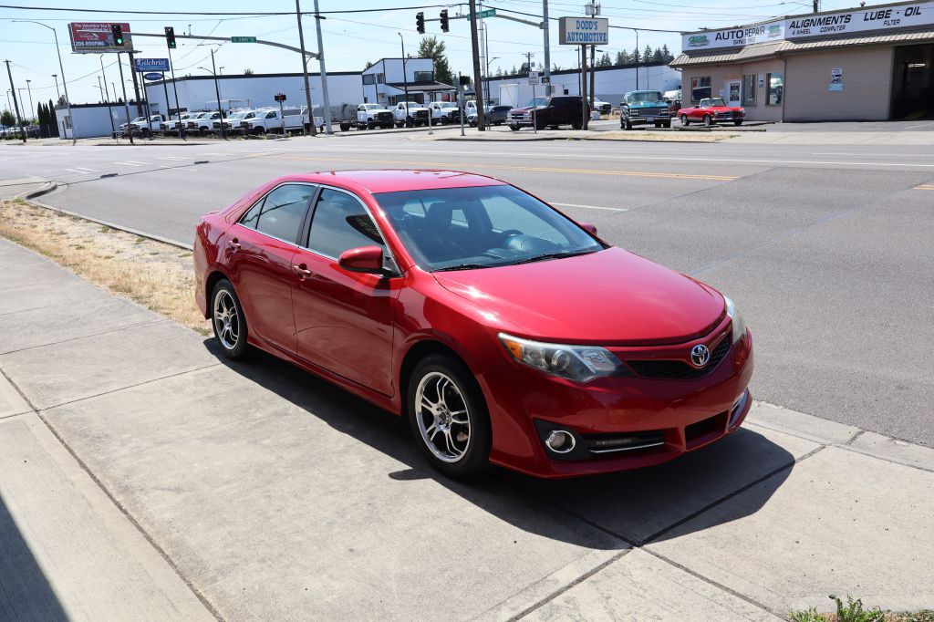 2014 Toyota Camry Image 4