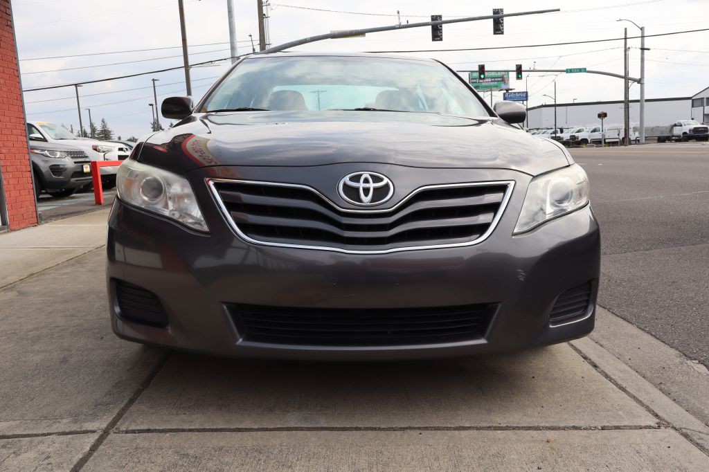 2011 Toyota Camry Image 3
