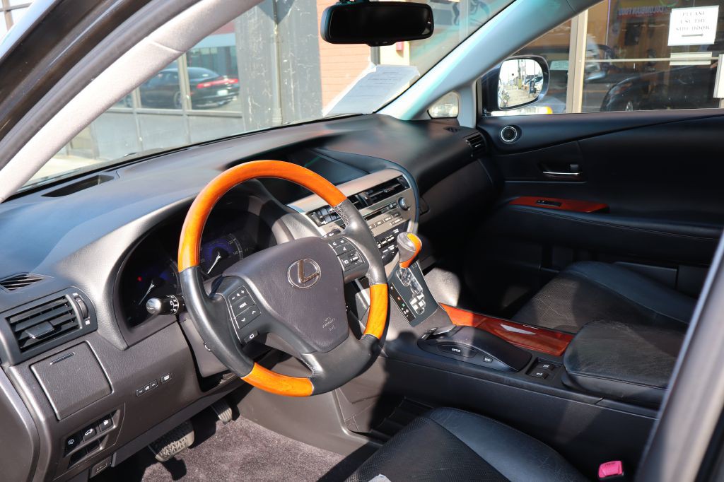 2010 Lexus RX Image 9