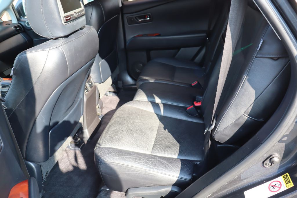 2010 Lexus RX Image 10