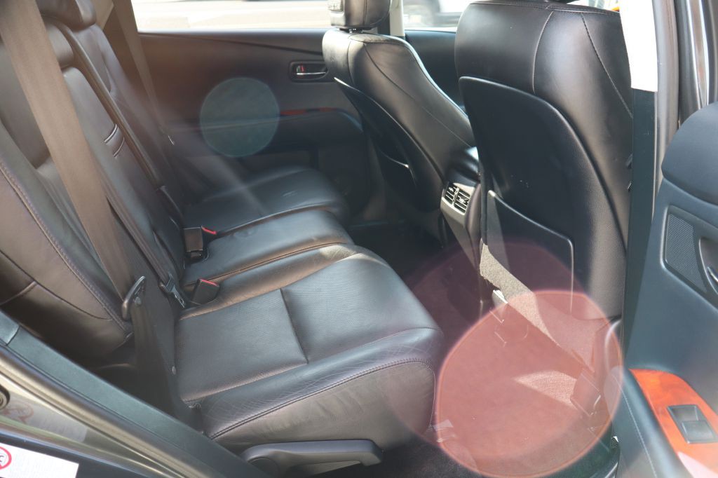 2010 Lexus RX Image 13