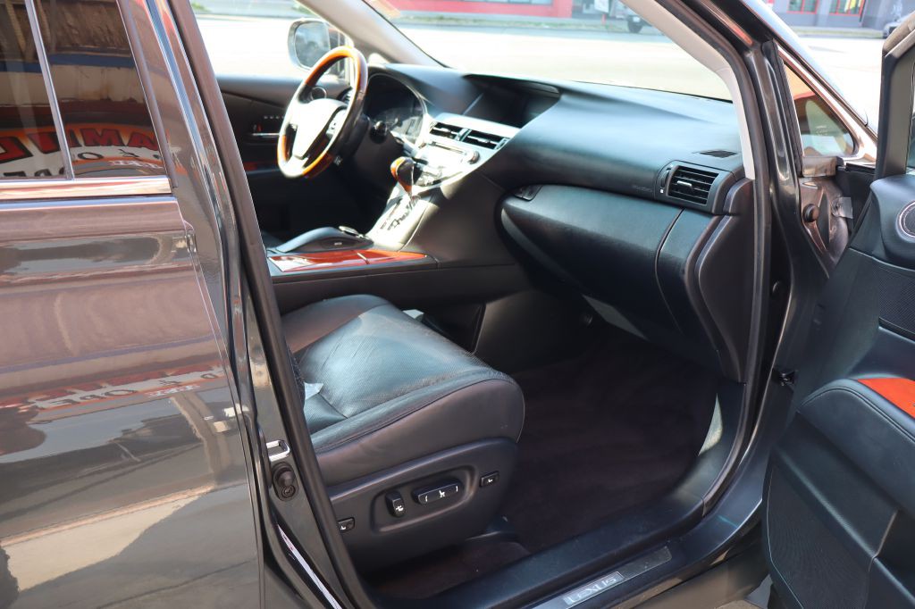 2010 Lexus RX Image 14